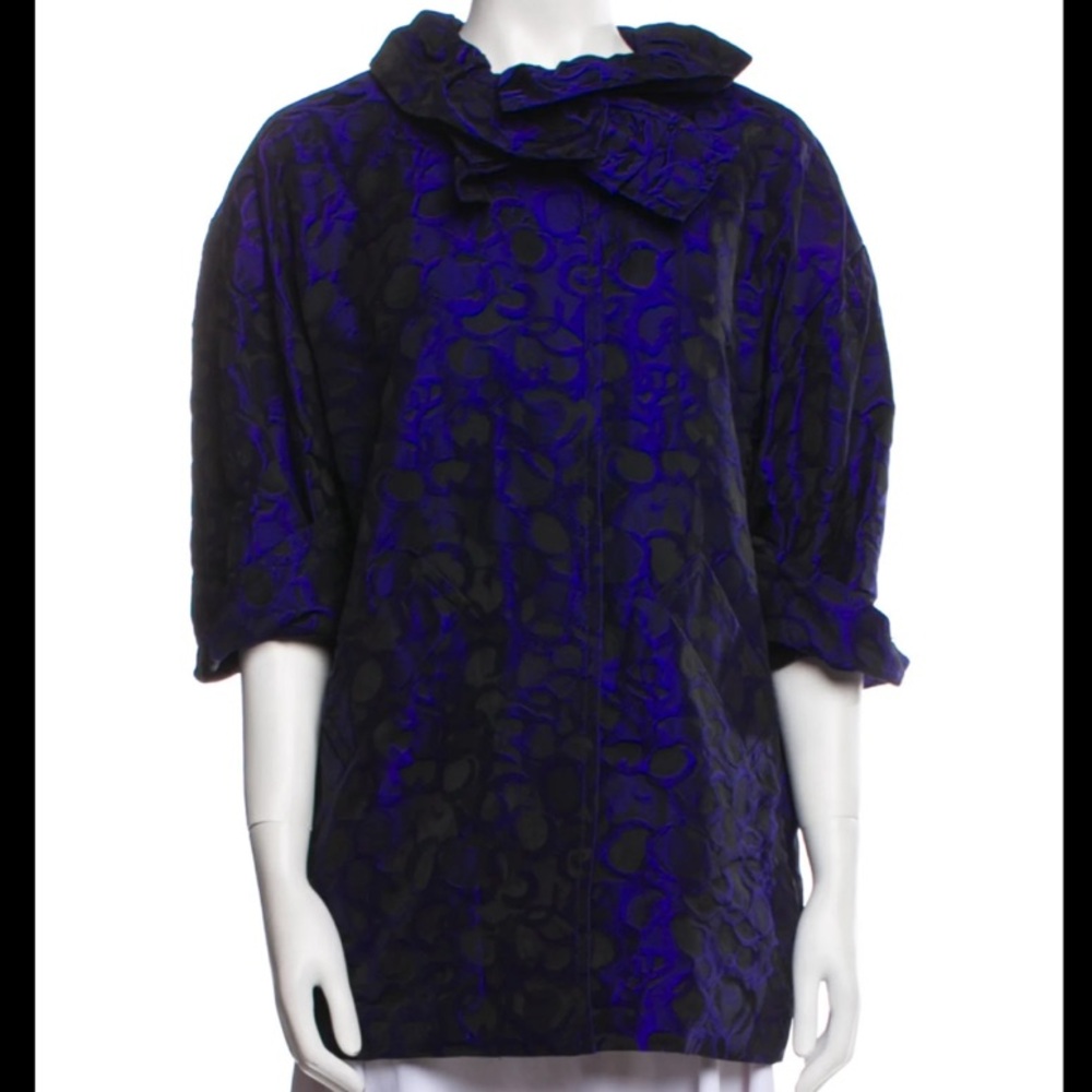 St. John Collection
Evening Jacket
Blue | Size: M | US